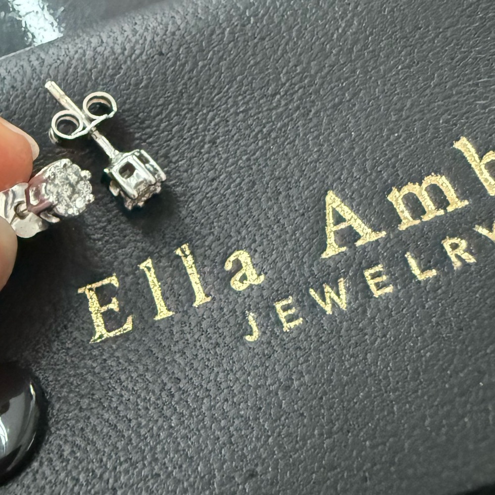 ELLA AMBER White Gold & Diamond Earrings – Authentic Fine Jewelry – Brand New